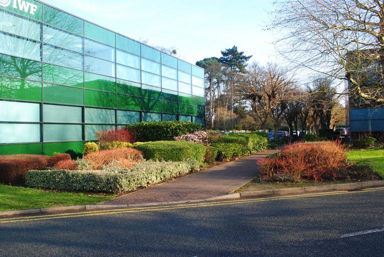 Office landscape maintenance services in Cambridge UK